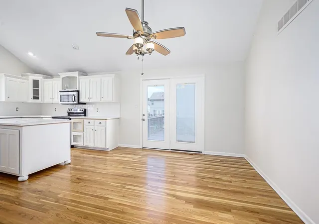 Photo 4 of Single family home for sale at 2322 Gettysburg Dr, Leavenworth, KS 66048 | MLS# 2646938 | Listing updated on 2026-10-22