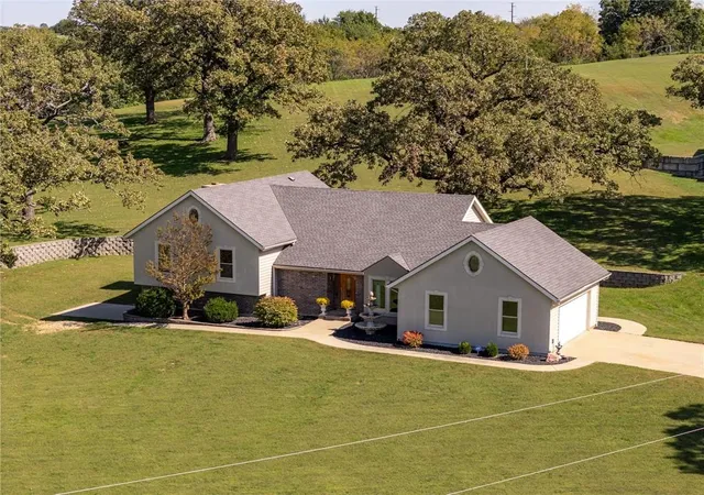 Single family home for sale at 9027 US 59 Hwy, Atchison, KS 66002 | MLS# 2646939