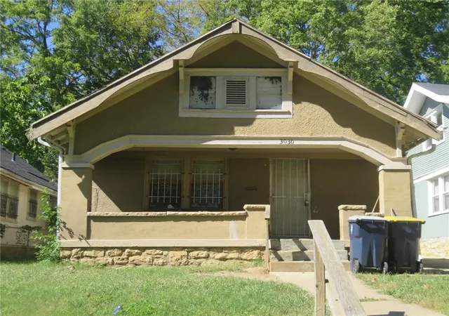 Photo 1 of Sale Pending at 3030 Avenue, Kansas City, MO 64151 | MLS# 2646941 | Listing updated on 2026-10-15