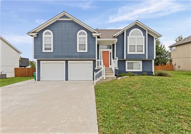 Photo 1 of Single family home for sale at 12208 White Oak St, Peculiar, MO 64078 | MLS# 2646942 | Listing updated on 2026-10-17