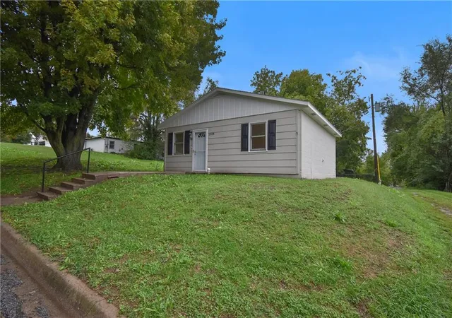 Photo 1 of Single family home for sale at 1308 L St, Atchison, KS 66002 | MLS# 2646945 | Listing updated on 2026-10-14