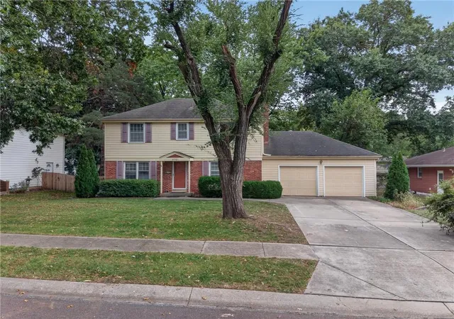Single family home for sale at 5701 W 97th Terrace, Overland Park, KS 66207 | MLS# 2646965
