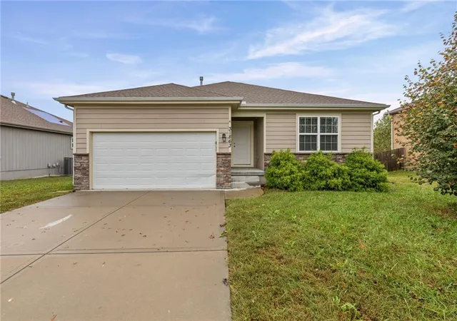 Photo 1 of Single family home for sale at 31863 W 172nd Street, Gardner, KS 66030 | MLS# 2646966 | Listing updated on 2026-10-16