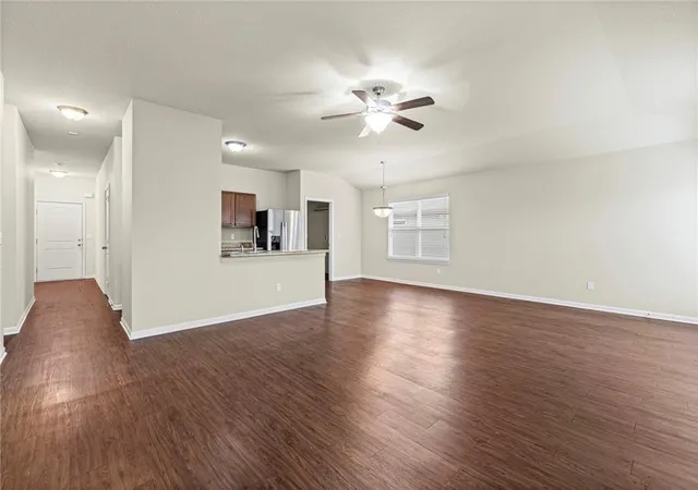 Photo 4 of Single family home for sale at 31863 W 172nd Street, Gardner, KS 66030 | MLS# 2646966 | Listing updated on 2026-10-16