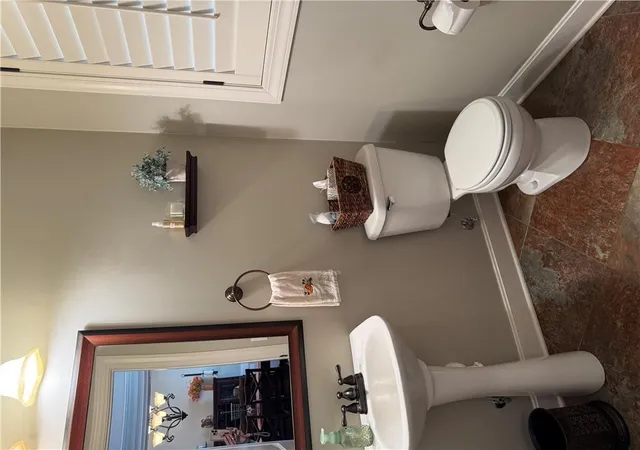 Photo 4 of Single family home for sale at 4816 S Lakewood Dr, Saint Joseph, MO 64506 | MLS# 2646969 | Listing updated on 2026-10-28