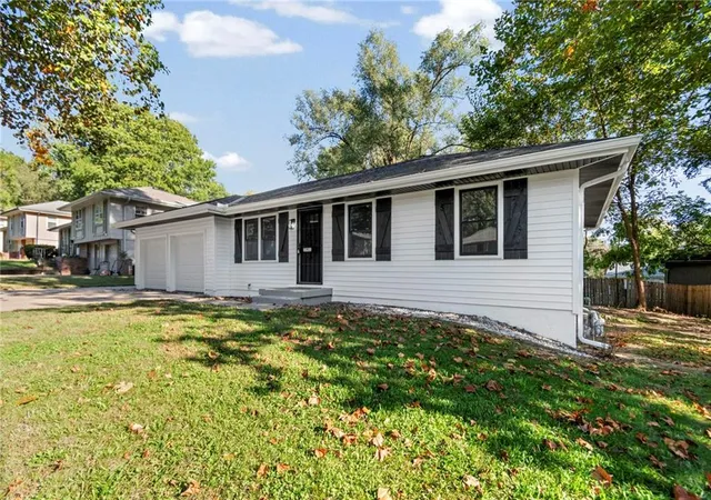 Photo 2 of Single family home for sale at 11911 Fremont Ave, Grandview, MO 64030 | MLS# 2646977 | Listing updated on 2026-10-19