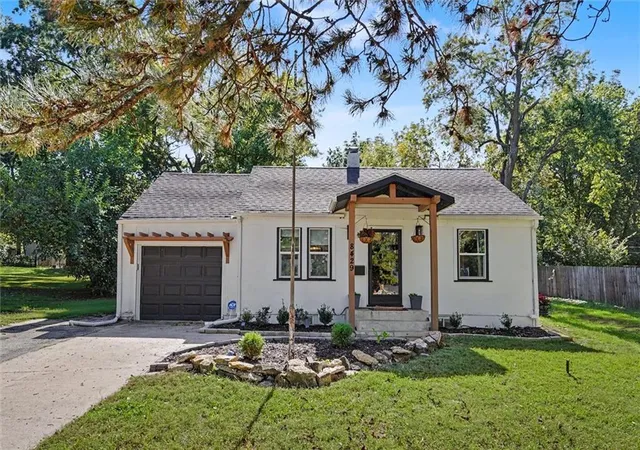 Photo 1 of Single family home for sale at 8429 W 54th Terrace, Mission, KS 66202 | MLS# 2646978 | Listing updated on 2026-10-18