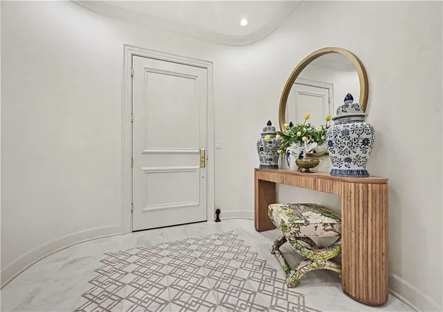 Photo 2 of Condo for sale at 400 W 49th Terrace #2052, Kansas City, MO 64112 | MLS# 2646987 | Listing updated on 2026-10-16