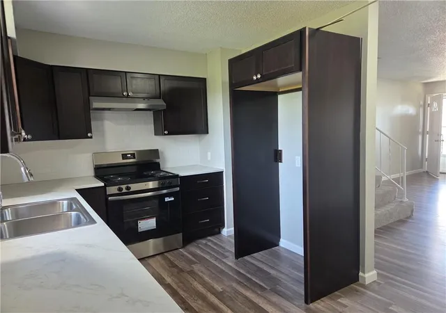 Photo 3 of Multi family home for sale at 909 N Jan Mar St, Olathe, KS 66061 | MLS# 2646997 | Listing updated on 2026-10-16