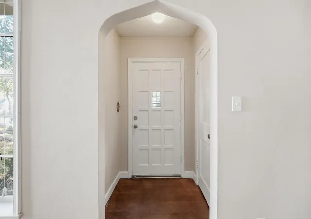 Photo 3 of Single family home for sale at 4920 Birch St, Roeland Park, KS 66205 | MLS# 2646998 | Listing updated on 2026-10-18