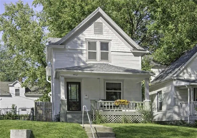 Photo 1 of Single family home for sale at 4402 Windsor Ave, Kansas City, MO 64123 | MLS# 2646999 | Listing updated on 2026-10-21