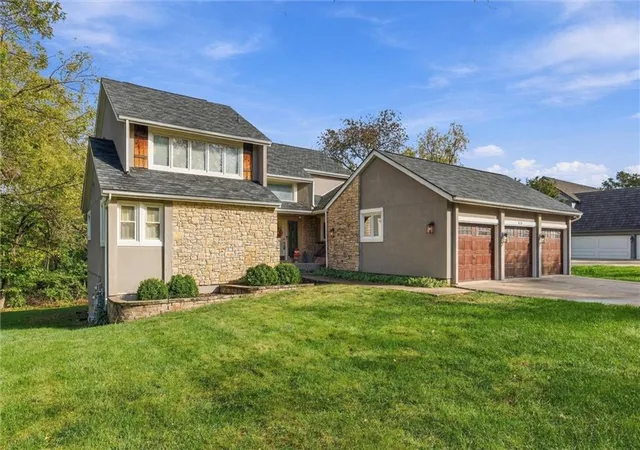 Photo 3 of Single family home for sale at 410 West 123rd Ter, Kansas City, MO 64145 | MLS# 2647000 | Listing updated on 2026-10-29