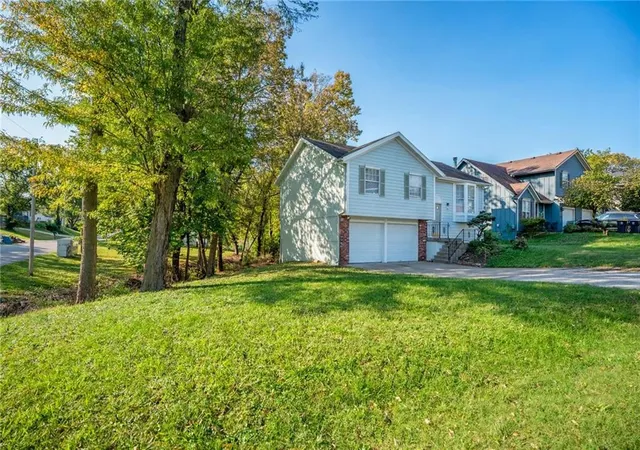 Photo 30 of Single family home for sale at 5511 NE 50th Street, Kansas City, MO 64119 | MLS# 2647005 | Listing updated on 2026-10-17