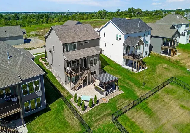 Photo 2 of Single family home for sale at 1713 Sw Arbormill Ter, Lees Summit, MO 64082 | MLS# 2647006 | Listing updated on 2026-10-20