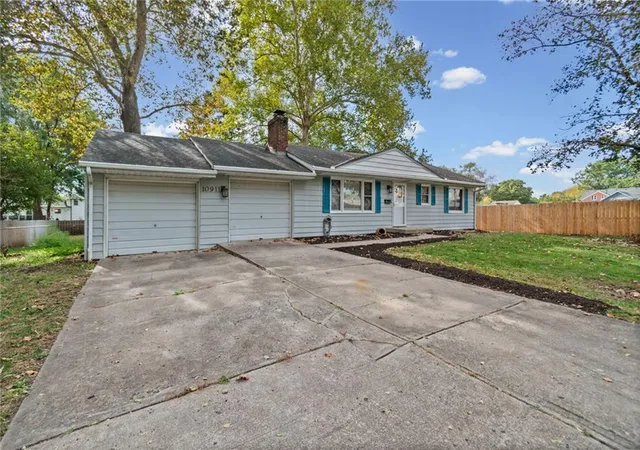 Photo 2 of Single family home for sale at 10911 W 56th Street, Shawnee, KS 66203 | MLS# 2647008 | Listing updated on 2026-10-30