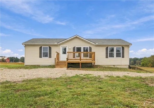 Photo 3 of Sale Pending at 1096 Sw 600 Road, Holden, MO 64040 | MLS# 2647012 | Listing updated on 2026-10-17