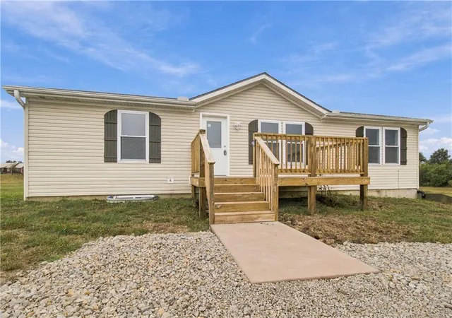 Photo 3 of Sale Pending at 1096 SW 600 Road, Holden, MO 64040 | MLS# 2647012 | Listing updated on 2026-10-17