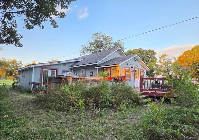 Photo 3 of Single family home for sale at 314 W 13th Avenue, Garnett, KS 66032 | MLS# 2647018 | Listing updated on 2026-10-17