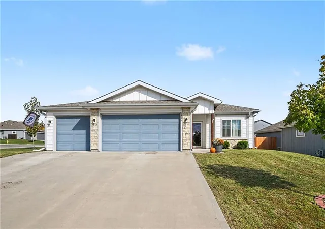 Photo 3 of Single family home for sale at 2504 E 26th Street, Lawrence, KS 66046 | MLS# 2647019 | Listing updated on 2026-10-15