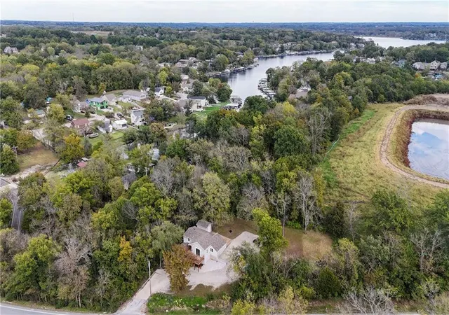 Photo 1 of Single family home for sale at 165 T St, Lees Summit, MO 64086 | MLS# 2647020 | Listing updated on 2026-10-29