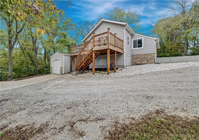 Photo 2 of Single family home for sale at 165 T St, Lees Summit, MO 64086 | MLS# 2647020 | Listing updated on 2026-10-29