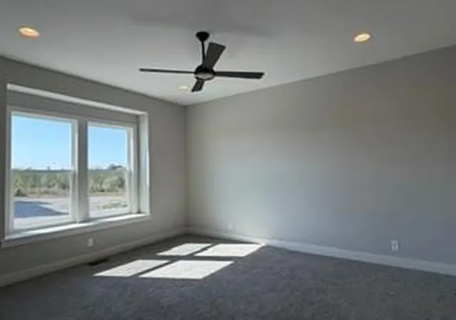 Photo 4 of Single family home for sale at 3347 SW Arborun Dr, Lees Summit, MO 64082 | MLS# 2647024 | Listing updated on 2026-10-19