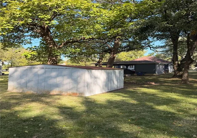 Photo 3 of Single family home for sale at 1013 W 2nd Street, Pittsburg, KS 66762 | MLS# 2647025 | Listing updated on 2026-10-14