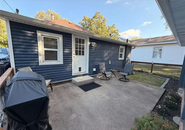 Photo 4 of Single family home for sale at 1013 W 2nd Street, Pittsburg, KS 66762 | MLS# 2647025 | Listing updated on 2026-10-14