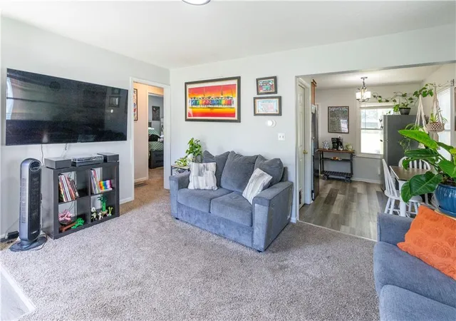 Photo 4 of Single family home for sale at 3004 S Norwood Ave, Independence, MO 64052 | MLS# 2647032 | Listing updated on 2026-10-20