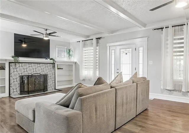 Photo 4 of Single family home for sale at 2955 E 29th Street, Kansas City, MO 64128 | MLS# 2647043 | Listing updated on 2026-10-19