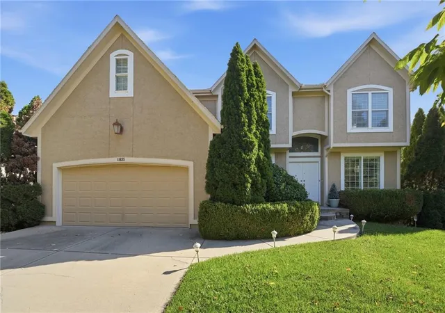 Photo 2 of Single family home for sale at 11635 S Monroe St, Olathe, KS 66061 | MLS# 2647048 | Listing updated on 2026-10-22