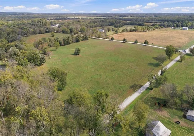 Photo 4 of Land for sale at 151st St And Evening Star Rd St, Eudora, KS 66025 | MLS# 2647049 | Listing updated on 2026-10-15