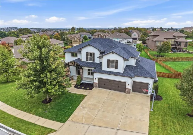 Photo 2 of Single family home for sale at 1115 Metfield Ln, Raymore, MO 64083 | MLS# 2647052 | Listing updated on 2026-10-20