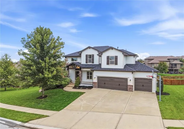Photo 3 of Single family home for sale at 1115 Metfield Ln, Raymore, MO 64083 | MLS# 2647052 | Listing updated on 2026-10-20