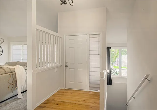 Photo 3 of Single family home for sale at 807 Nw 70th Street, Kansas City, MO 64118 | MLS# 2647062 | Listing updated on 2026-10-20