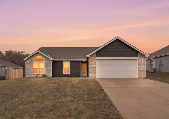 Photo 3 of Single family home for sale at 3016 Winston Dr, Lawrence, KS 66049 | MLS# 2647071 | Listing updated on 2026-10-16