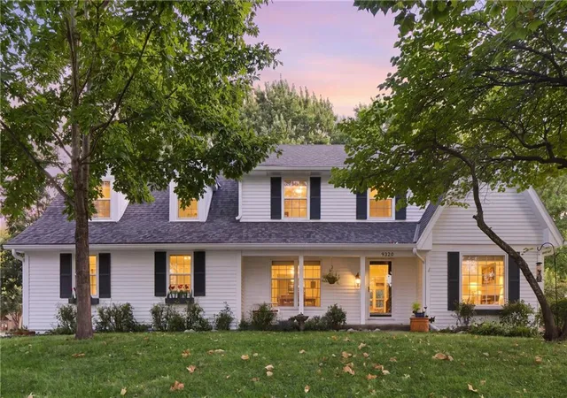 Photo 1 of Sale Pending at 9320 W 113th Street, Overland Park, KS 66210 | MLS# 2647072 | Listing updated on 2026-10-17
