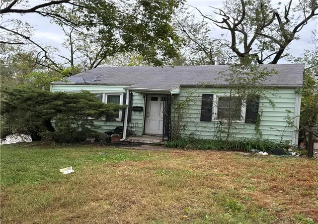 Photo 1 of Sale Pending at 2743 31 Street N, Kansas City, KS 66104 | MLS# 2647078 | Listing updated on 2026-10-16