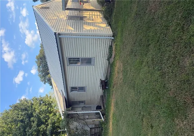 Photo 4 of Single family home for sale at 203 E 14th Street, Pleasanton, KS 66075 | MLS# 2647089 | Listing updated on 2026-10-15