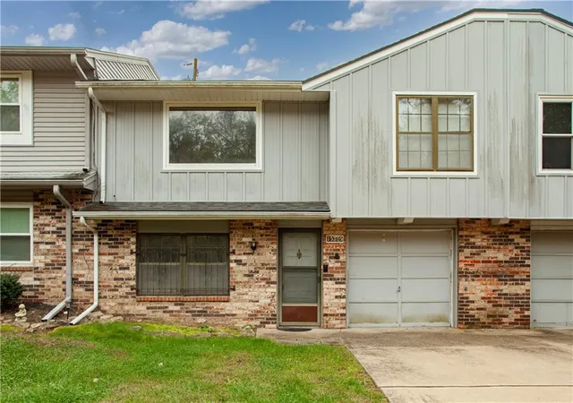 Photo 1 of Townhouse for sale at 15305 E 45th Terrace S, Independence, MO 64055 | MLS# 2647098 | Listing updated on 2026-10-27