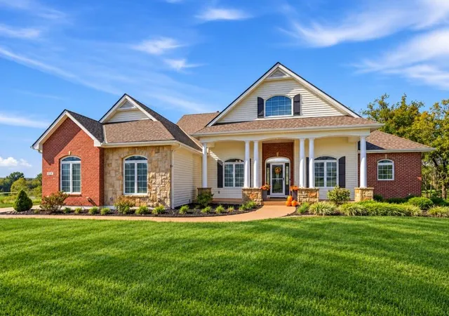 Photo 1 of Sale Pending at 1501 Whispering Ridge, Pleasant Hill, MO 64080 | MLS# 2647109 | Listing updated on 2026-10-18