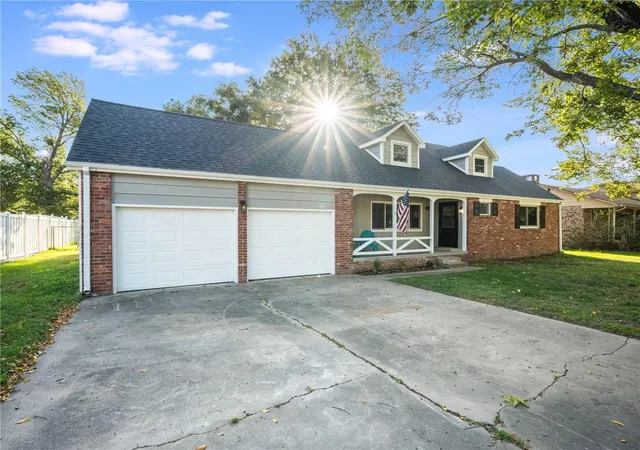 Photo 2 of Single family home for sale at 411 Tyler Blvd, Coffeyville, KS 67337 | MLS# 2647114 | Listing updated on 2026-10-20
