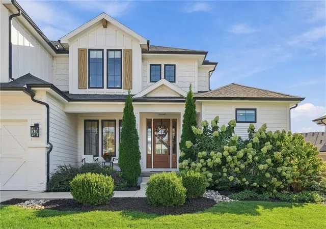 Photo 1 of Mansion for sale at 2501 W 176th Street, Stilwell, KS 66085 | MLS# 2647116 | Listing updated on 2026-10-29