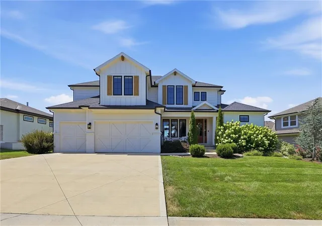 Photo 1 of Single family home for sale at 2501 W 176th Street, Stilwell, KS 66085 | MLS# 2647116 | Listing updated on 2026-10-29