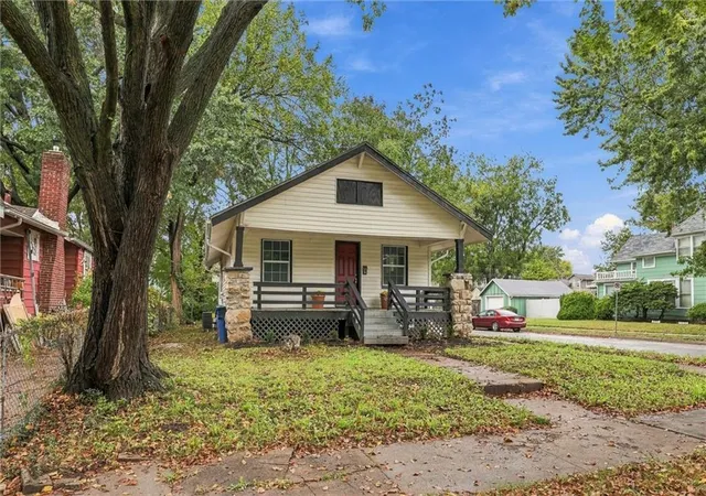 Photo 3 of Single family home for sale at 5800 Virginia Ave, Kansas City, MO 64110 | MLS# 2647118 | Listing updated on 2026-10-16
