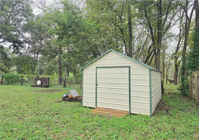 Photo 3 of Single family home for sale at 141 E Pacific Ave, Osawatomie, KS 66064 | MLS# 2647139 | Listing updated on 2026-10-18
