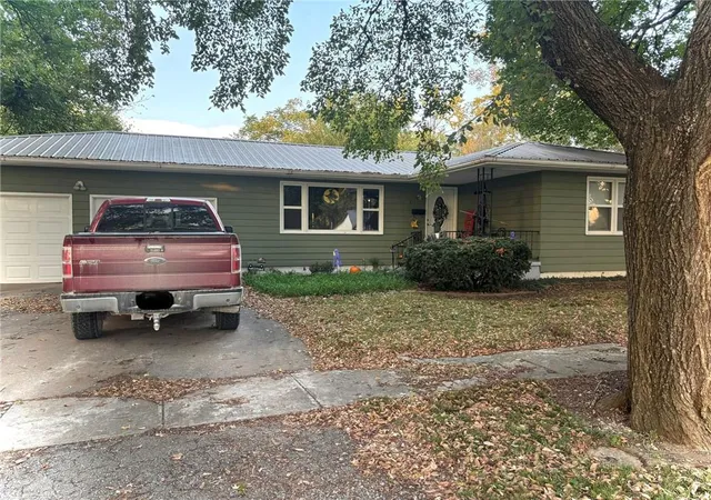 Photo 1 of Sale Pending at 611 E 4th Avenue, Garnett, KS 66032 | MLS# 2647148 | Listing updated on 2026-10-28