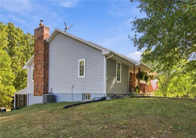 Photo 2 of Single family home for sale at 79 Sw County Rd Jj Hwy, Leeton, MO 64761 | MLS# 2647163 | Listing updated on 2026-10-22