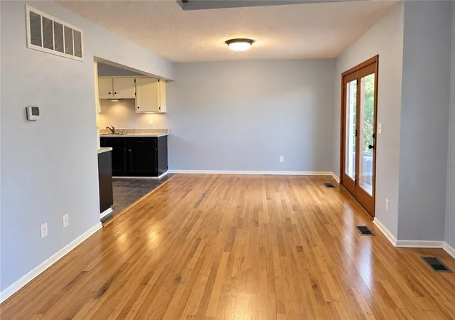 Photo 4 of Townhouse for sale at 255 N Michigan St #4, Lawrence, KS 66044 | MLS# 2647167 | Listing updated on 2026-10-17