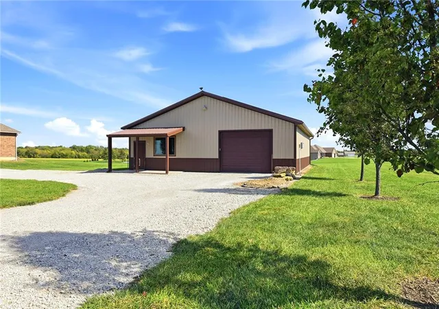 Photo 3 of Single family home for sale at 12760 Liv 2517 Rd, Chillicothe, MO 64601 | MLS# 2647169 | Listing updated on 2026-10-14